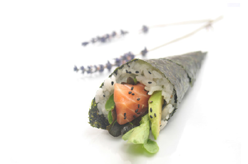 52 TEMAKI (thon ou saumon) (2 cornets)