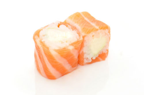 84 SALMON ROLL  (cheese)